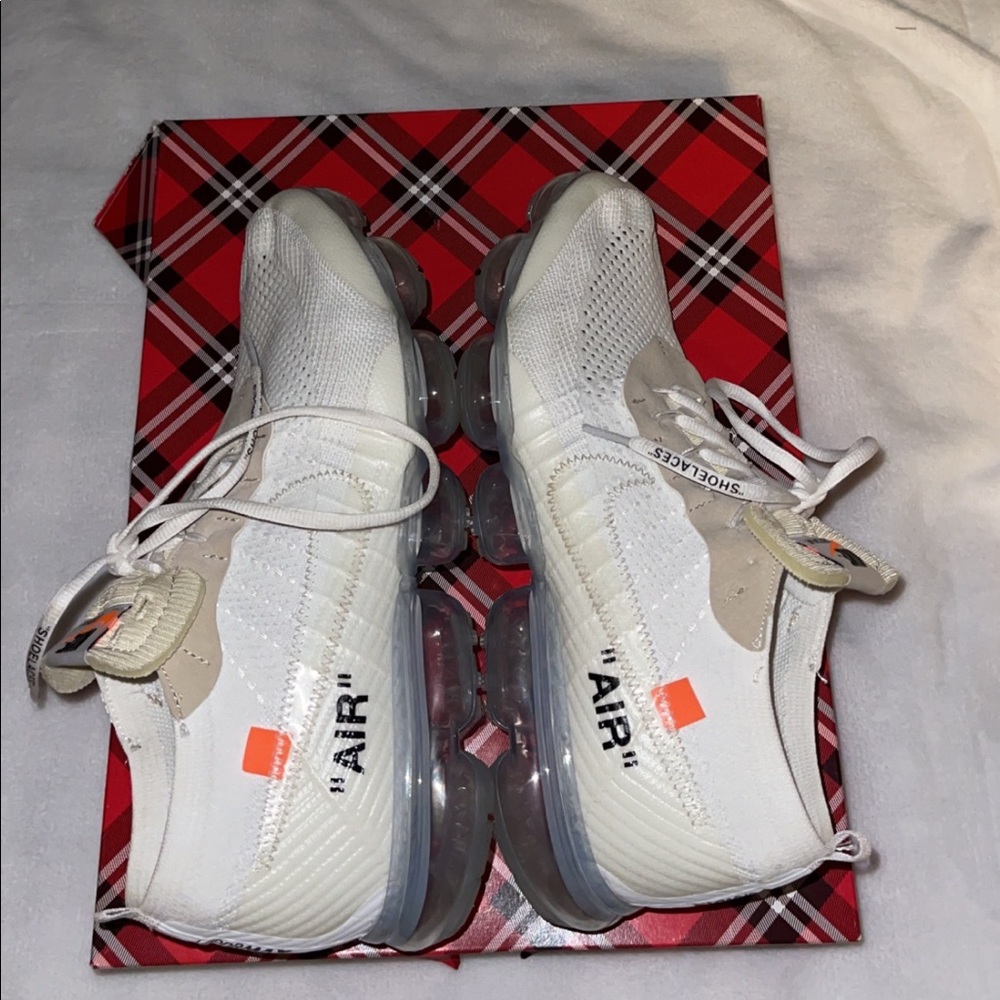 Off-White x Air Vapormax